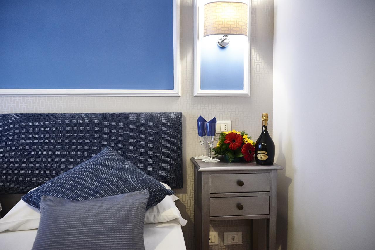Domus Cavour Guest House Рим Экстерьер фото